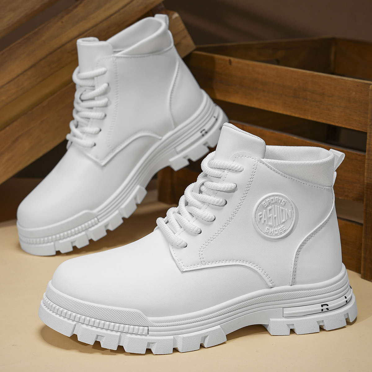 Botas de moto blancas a la mod - Men Shoes Trends reseña y precio